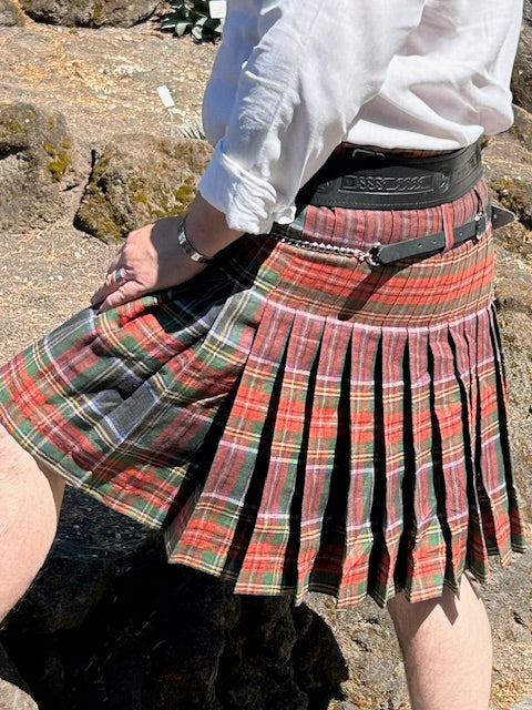 Pre-made Men's 5 yard kilt 46 inch waist size